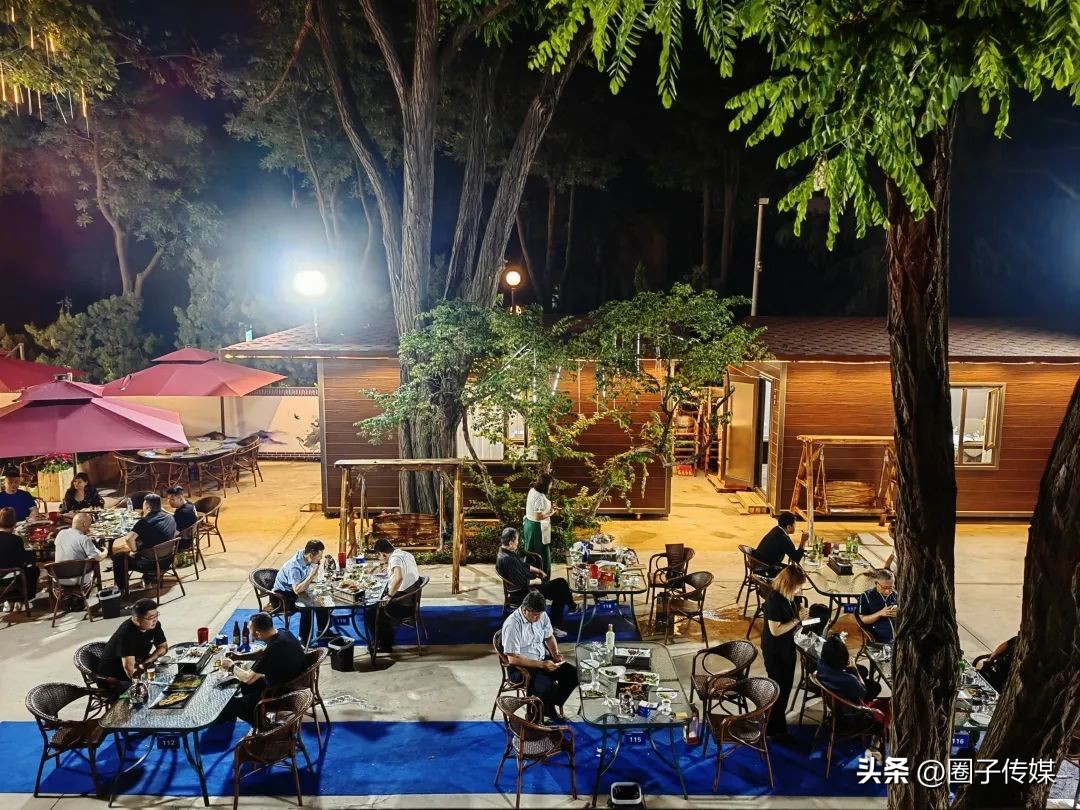 探幽鲜踪，隐匿在南郊宾馆的一处秘境，【中土啤酒花园】