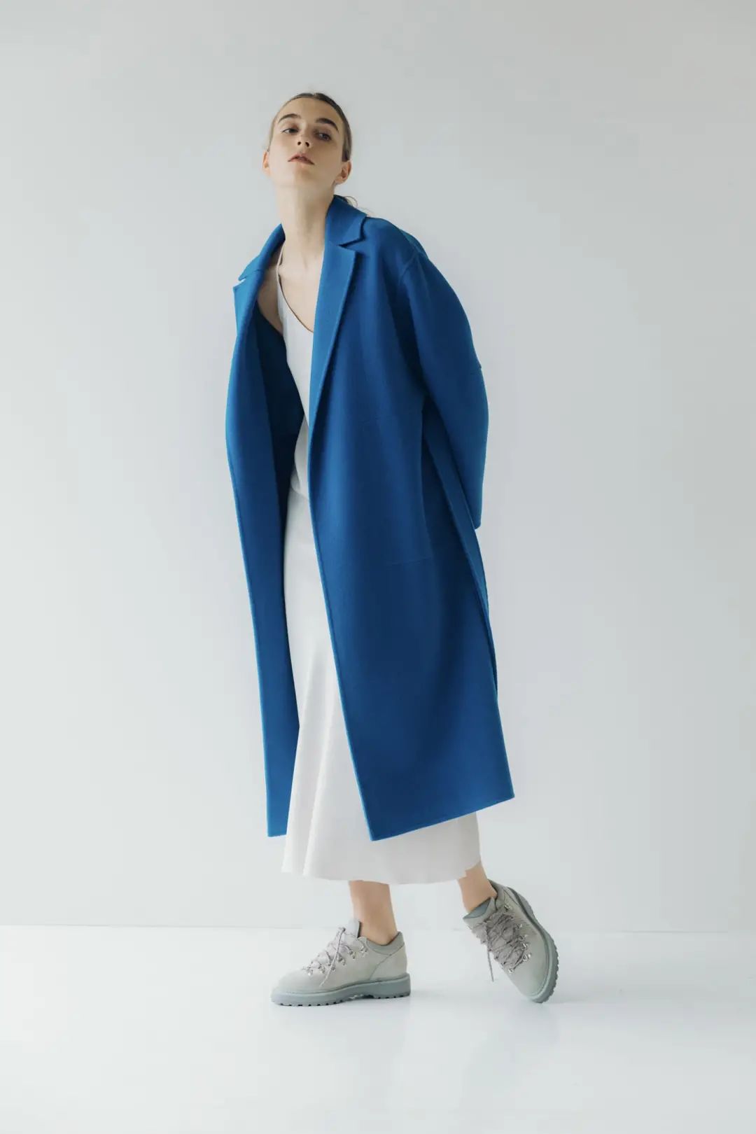 蓝色穿出秋冬高级感,蓝色穿出春天的高级感