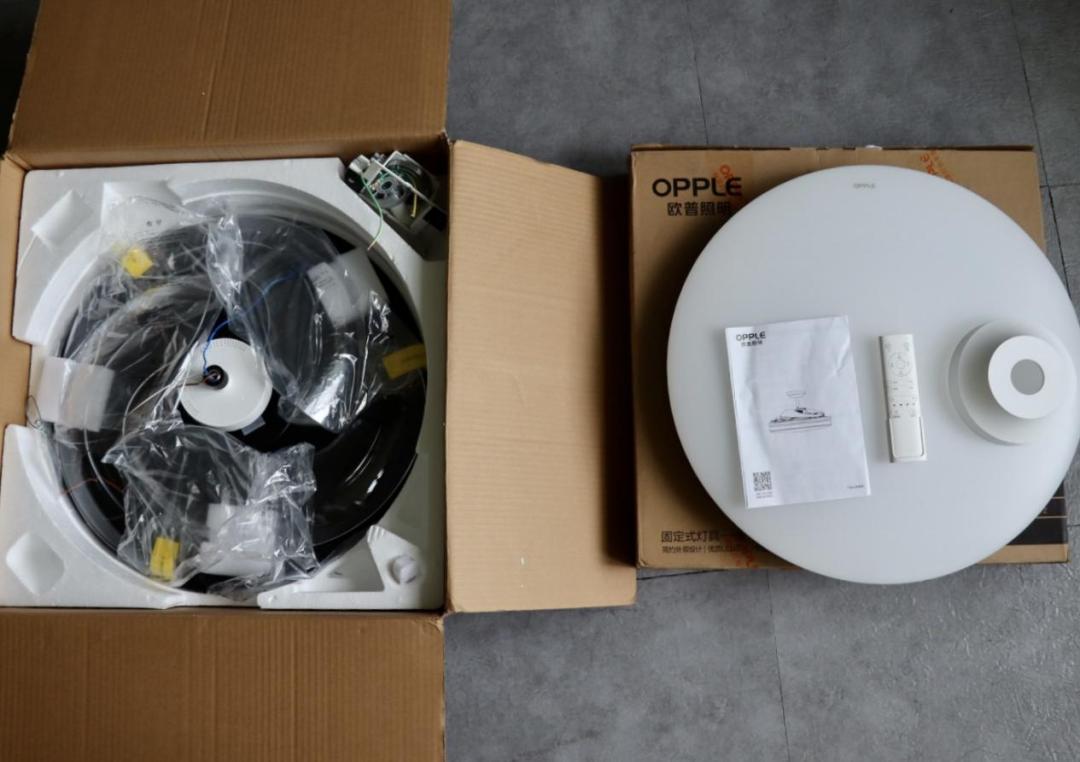 普通风扇灯和隐形风扇灯哪个实用,风扇灯选择什么样的最实用