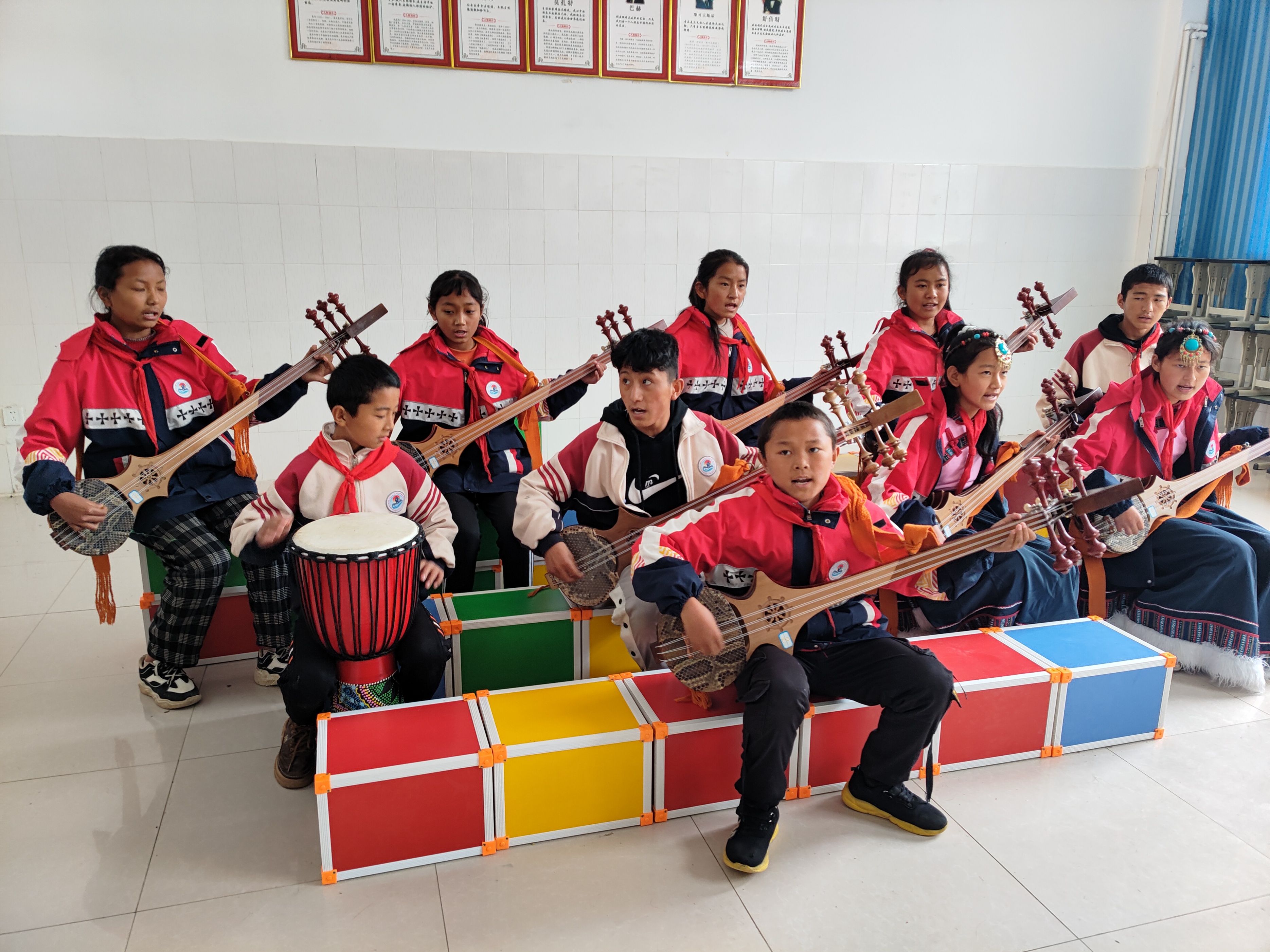 上海电信聚焦医疗、教育、产业、信息化等推动四川木里乡村振兴