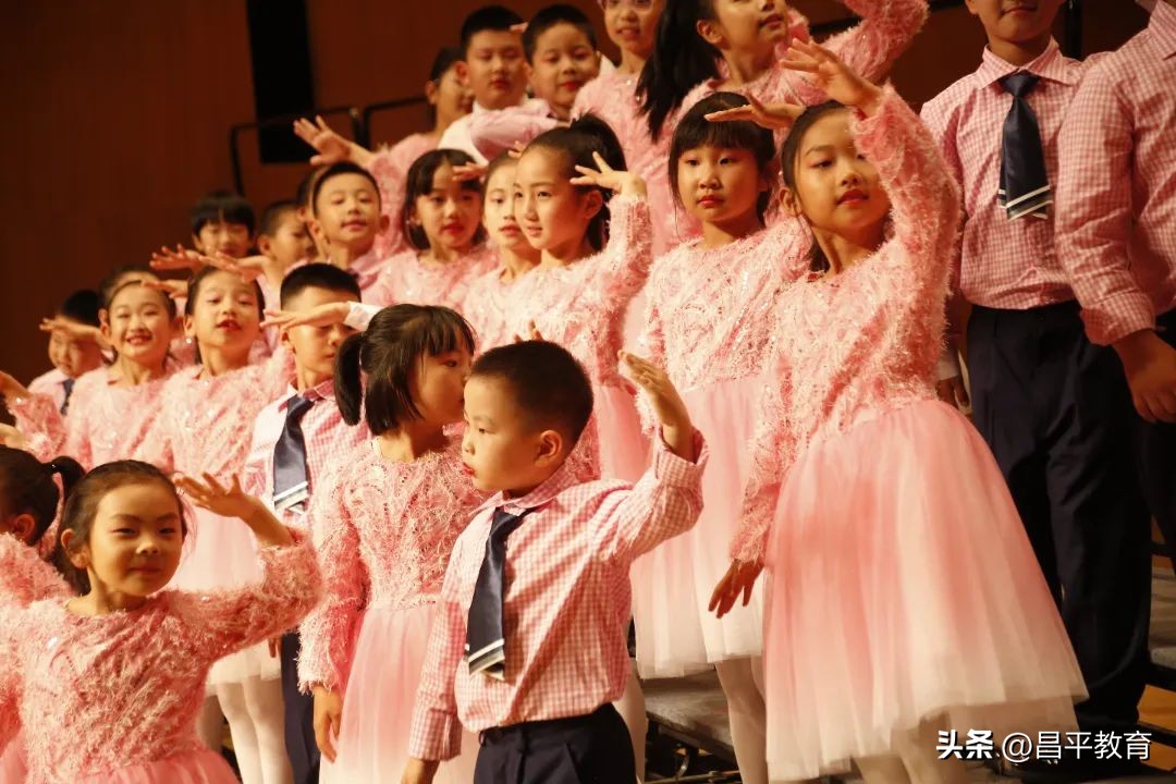 沙河市综合职教中心合唱比赛,沙河学校文艺晚会节目