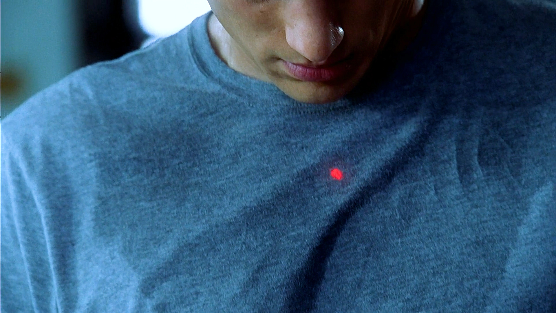 越狱7：监狱*乱暴**囚犯失控，迈克不惜暴露计划，从逃生通道救萨拉