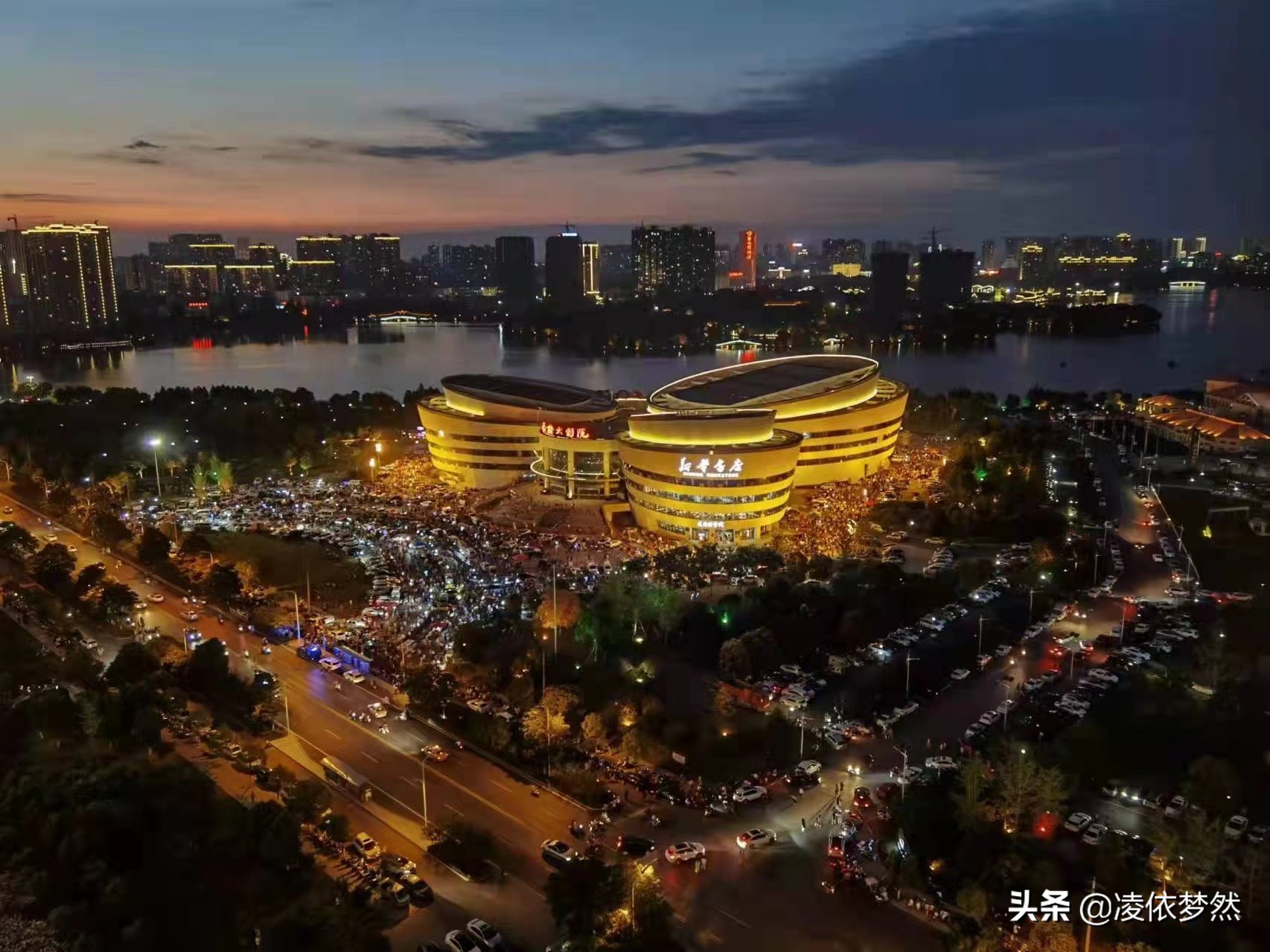 员工职务牌怎么制作,员工工作岗位牌