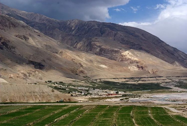 藏在山里最漂亮的古村,西藏最美小村
