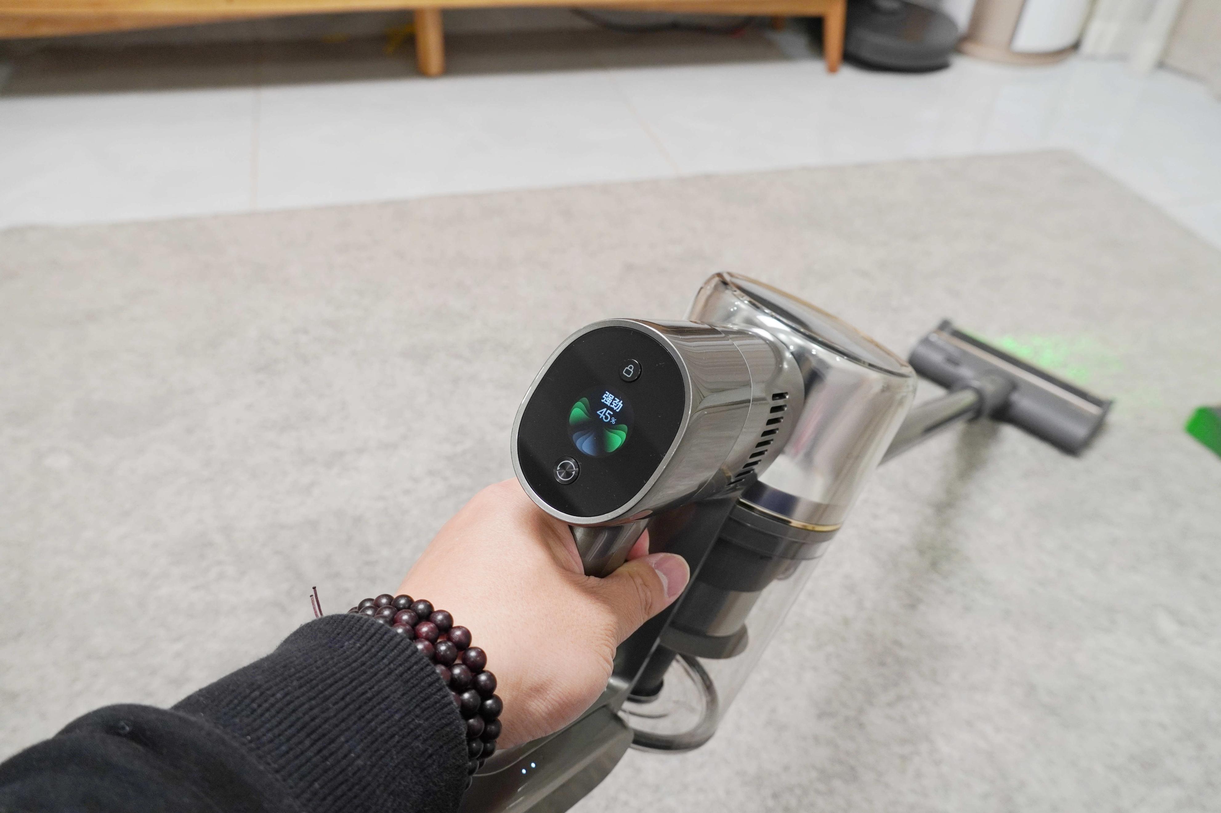 追觅吸尘器v12s和v16s哪个值得买,追觅吸尘器家用无线手持V12