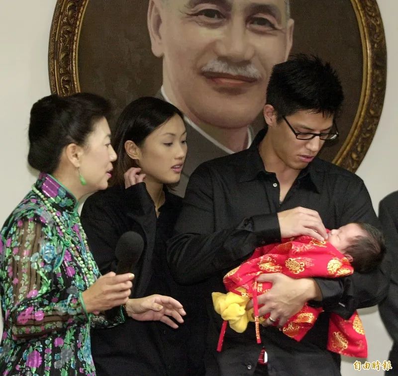 台湾第一帅哥蒋友柏,蒋友柏未健身前照片