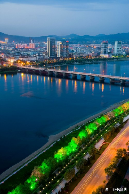 鞍山对比齐齐哈尔,大庆鞍山吉林城市对比