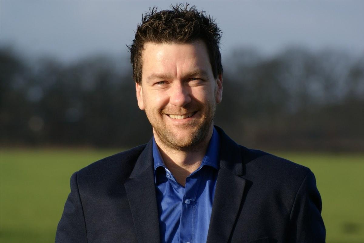 男生的丁丁，30岁之后就会变小吗？医生：不排除3个因素的影响