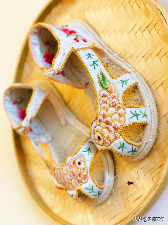 大理古城手工绣花鞋,白族手工绣花鞋
