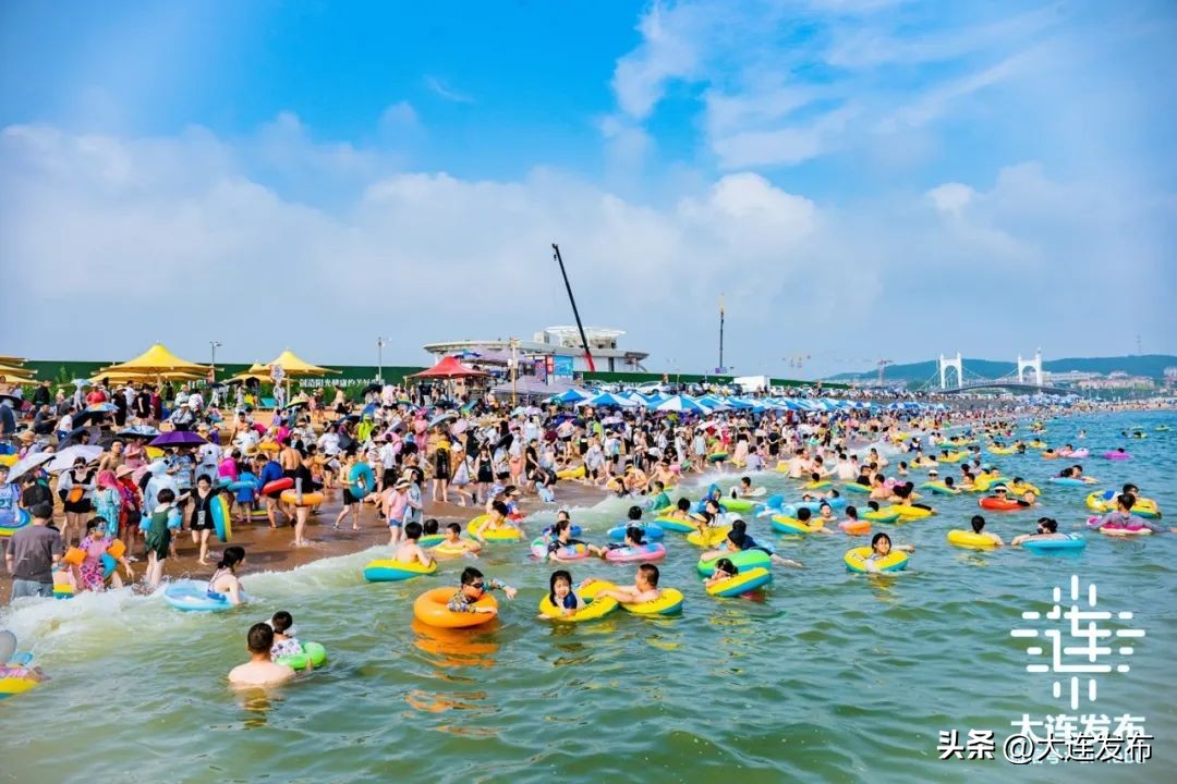 大连可以洗澡的海滩,大连既可以赶海又能洗海澡