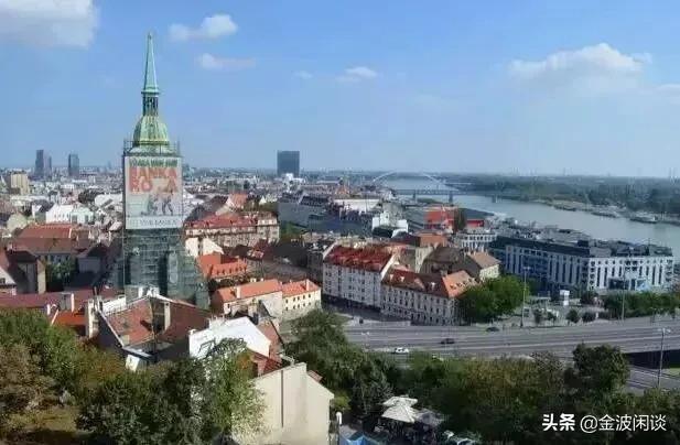 中东欧，一片被大象一再践踏的草坪