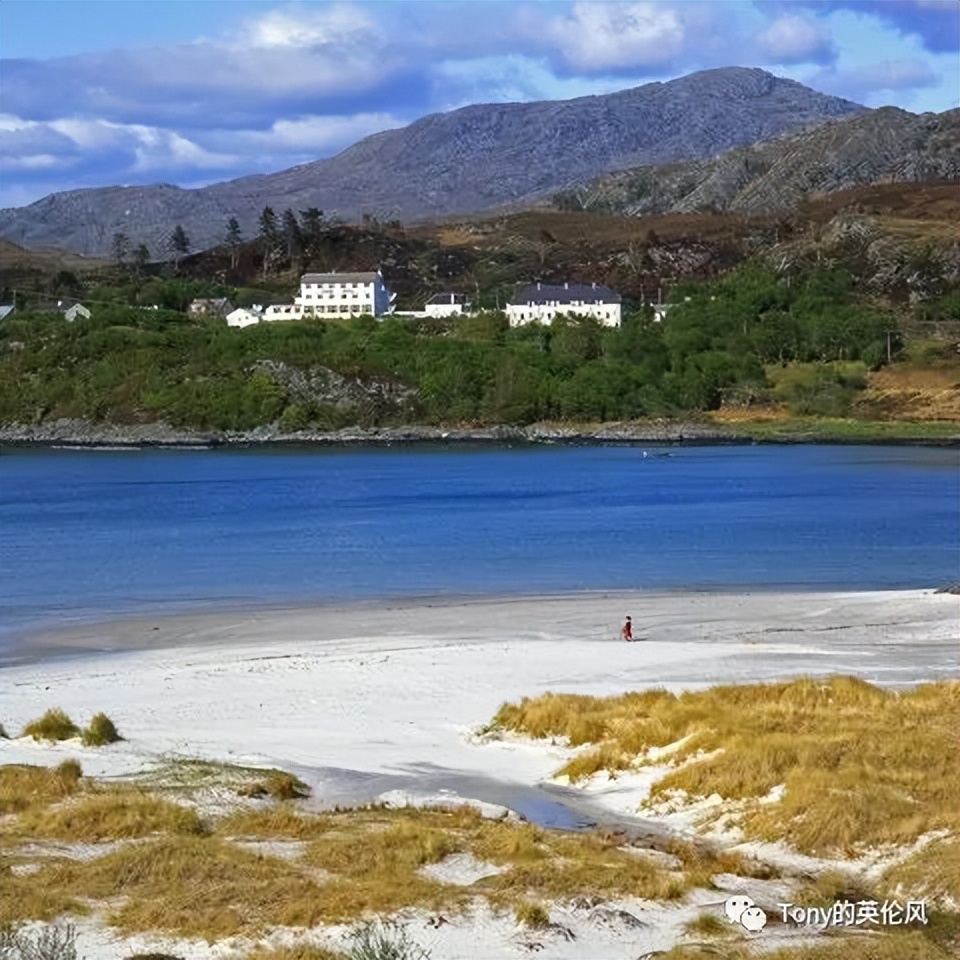 威尔士海边旅游攻略,英国威尔士夏天旅游攻略