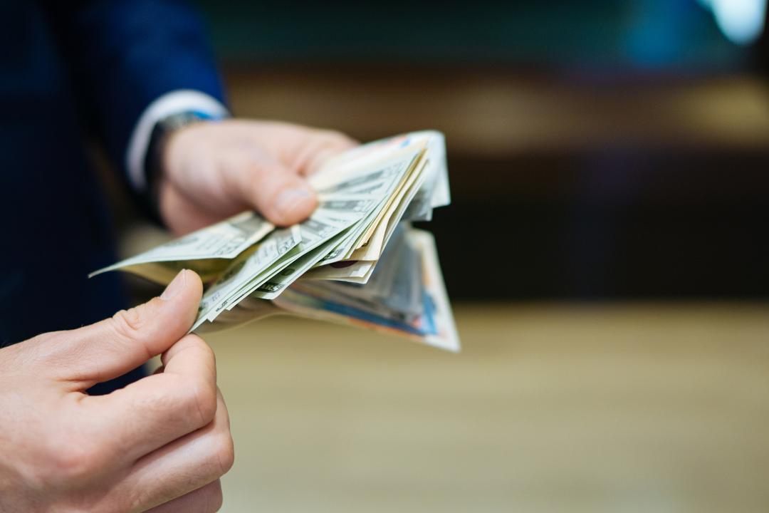 上海迪士尼门票案件,上海迪士尼员工购票有优惠吗