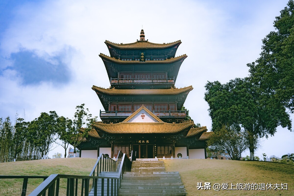 去景德镇哪里买瓷器比较好,景德镇在哪买瓷器正宗便宜