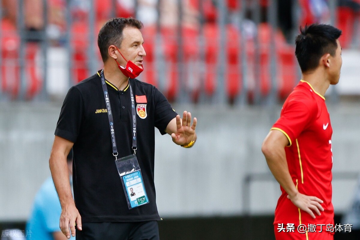 扬科维奇酝酿国足加速年轻化,扬科维奇谈国足分组