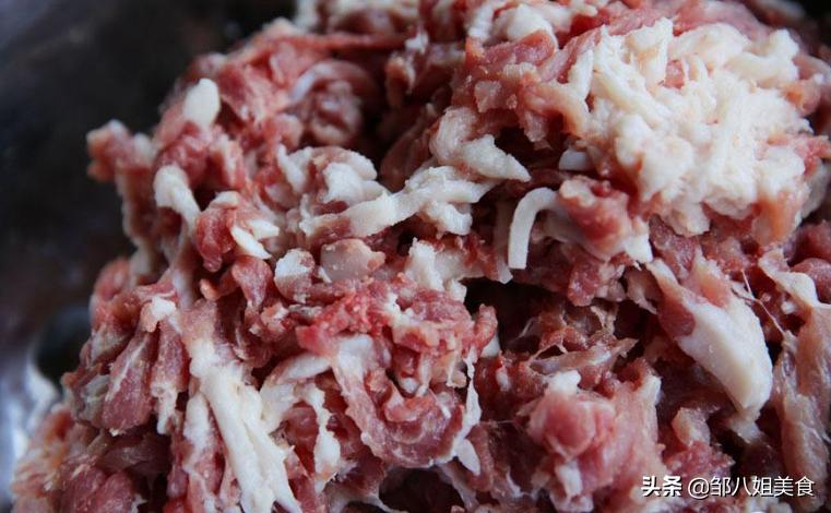 灌香肠的正宗配方都放什么调料,灌香肠的正确方法和配方