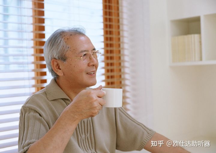 助听器摔了怎么修复,助听器被摔坏后续