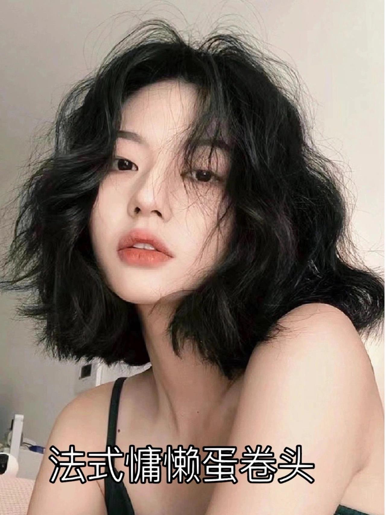 正方脸烫大波浪怎么编发好看,国字脸大波浪卷发型图片2018款