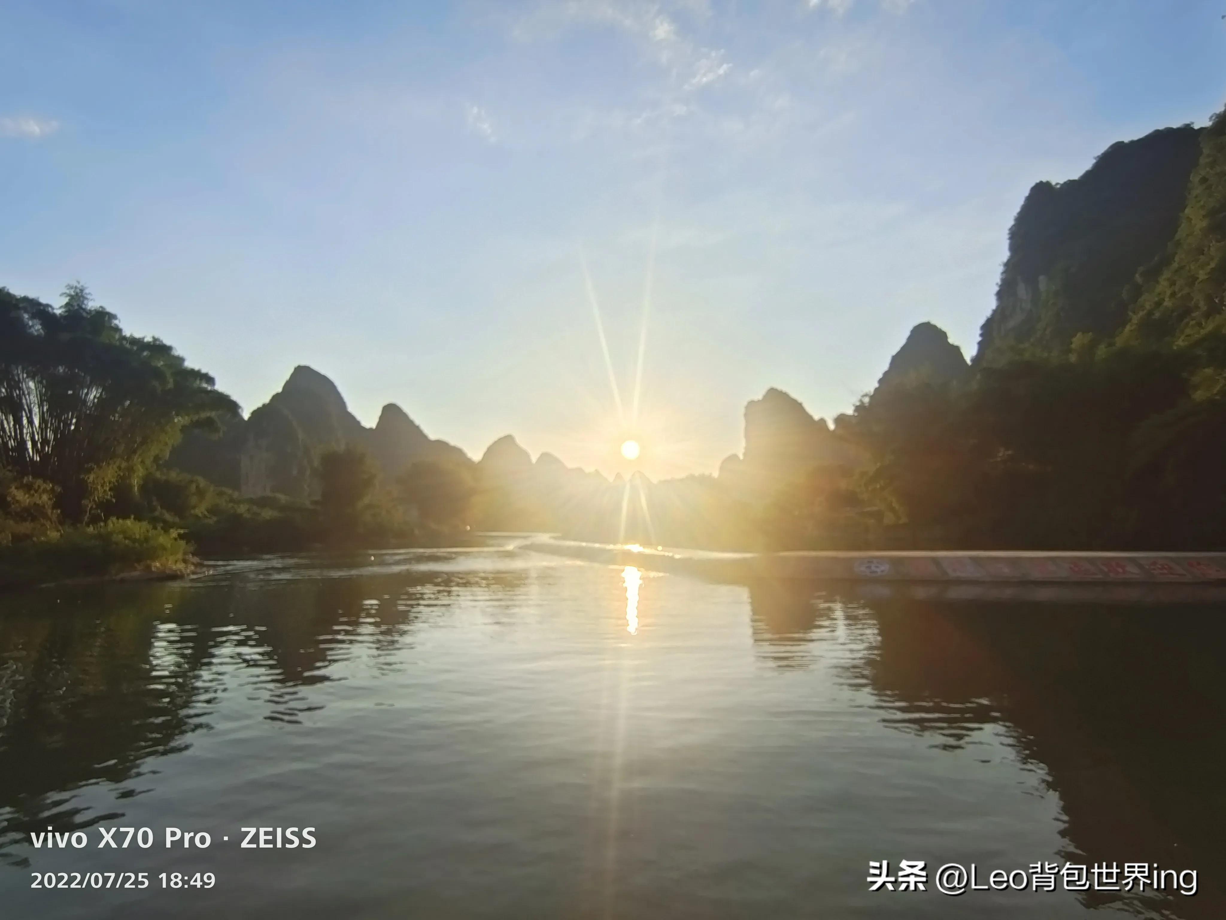 阳朔自驾观景点,阳朔日落观景点月亮山