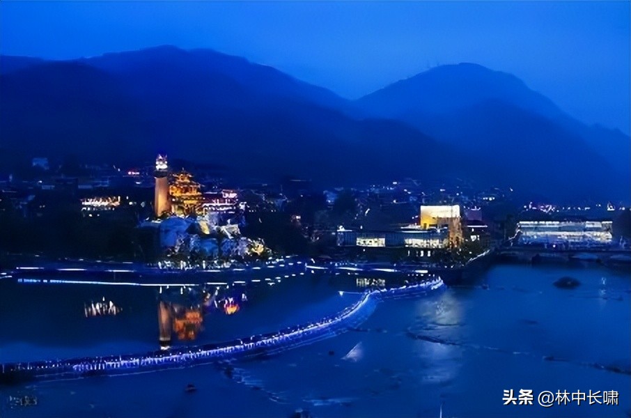 我与美丽的羌族女导游的那段网恋，还有那些汶川大地震的段子...