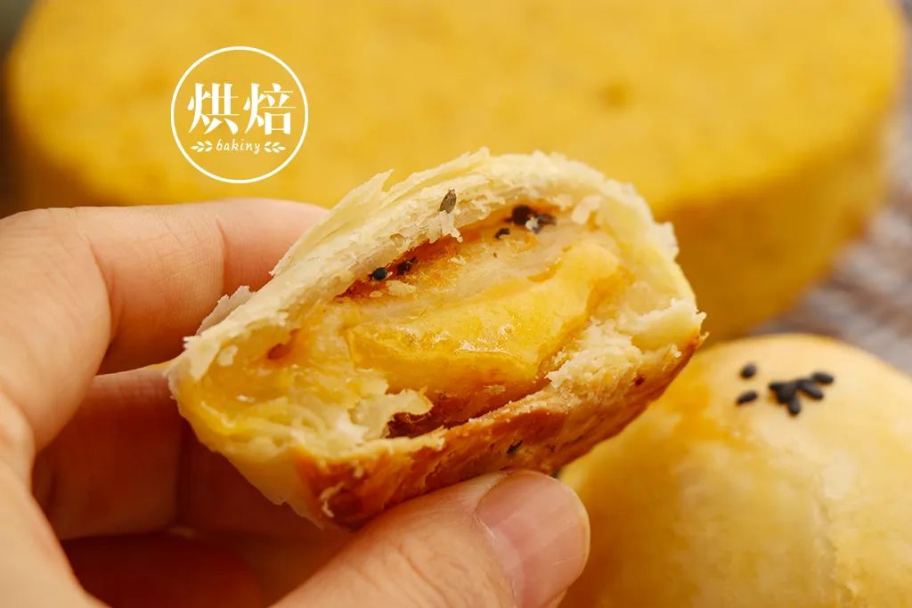 15块一个的蛋黄酥,平价好吃蛋黄酥