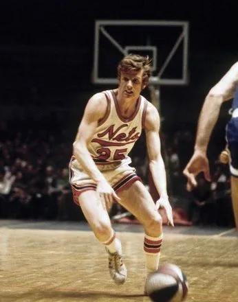 nba篮网队球衣演变史,欧文布鲁克林篮网球衣经典款