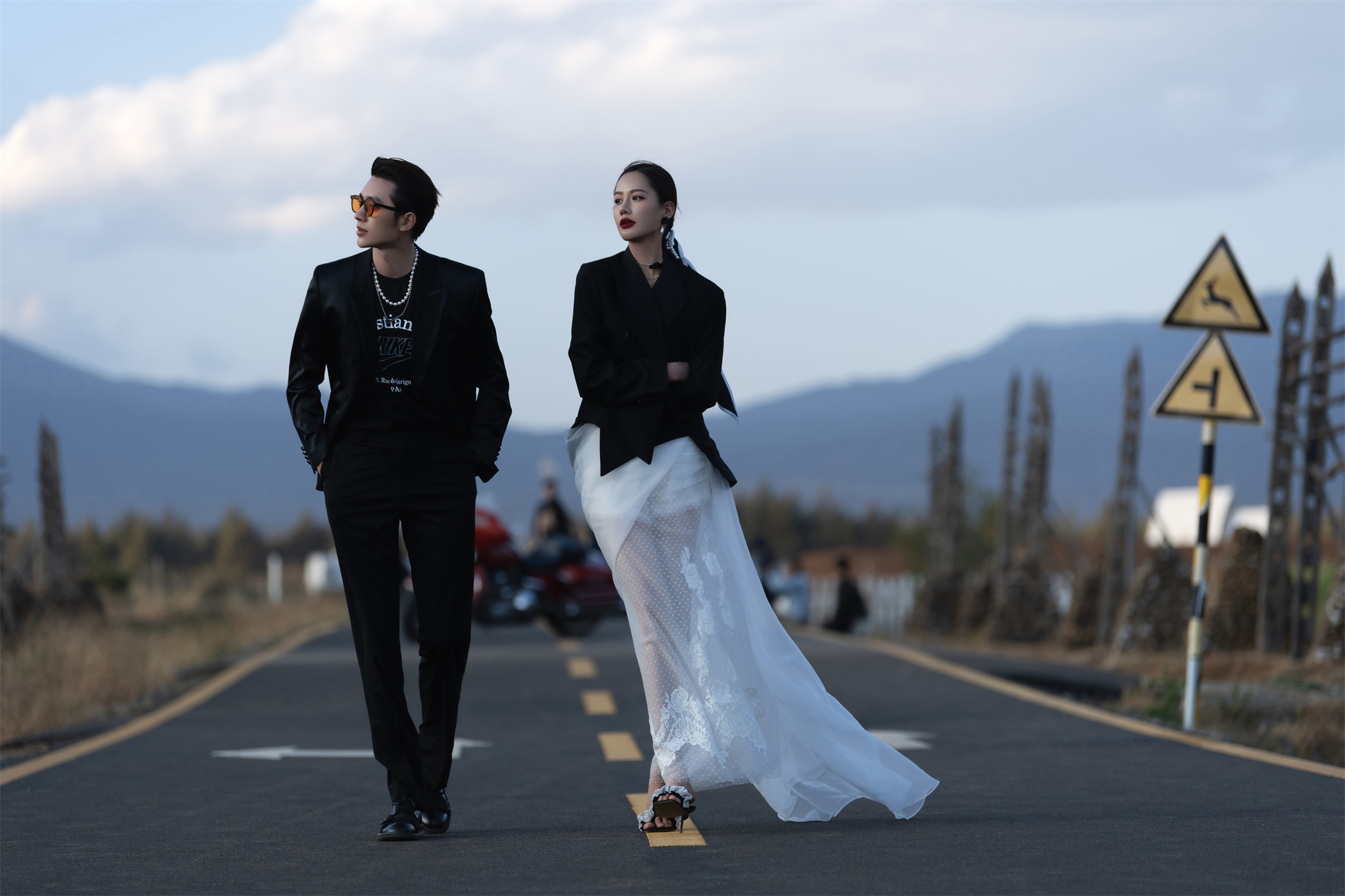 拍摄婚纱照的最佳姿势,拍婚纱照的十种姿势