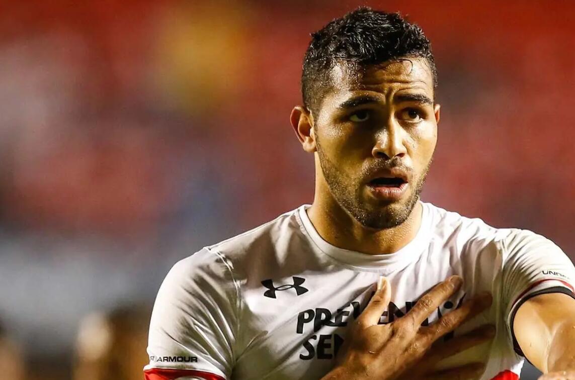 卡尔德克或被归化,卡尔德克之前的外援