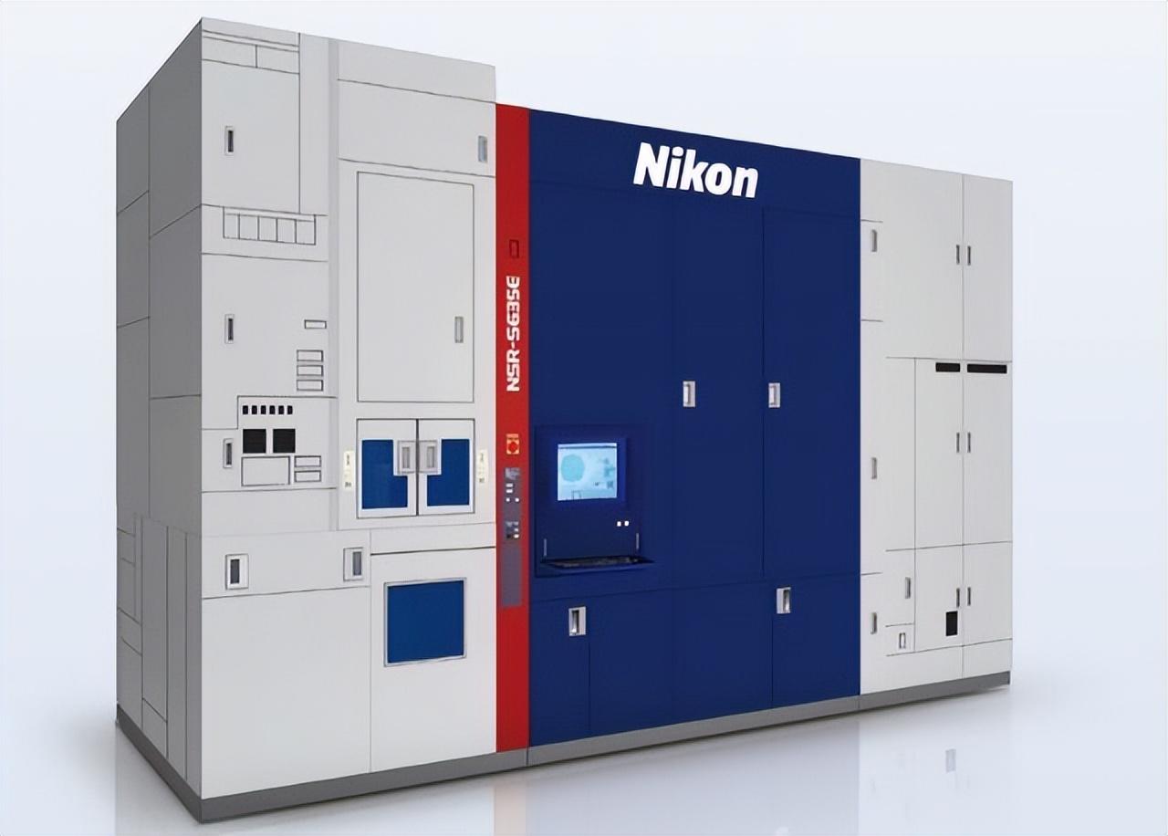 为什么日本光刻机会被荷兰超越,日本有光刻机为什么不造芯片