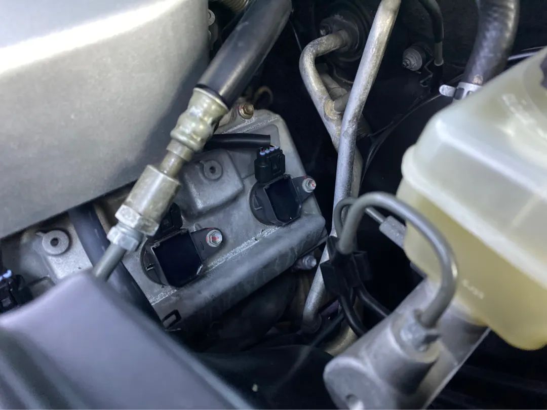 雷克萨斯ls430翻新修复,雷克萨斯ls430老车翻新作业