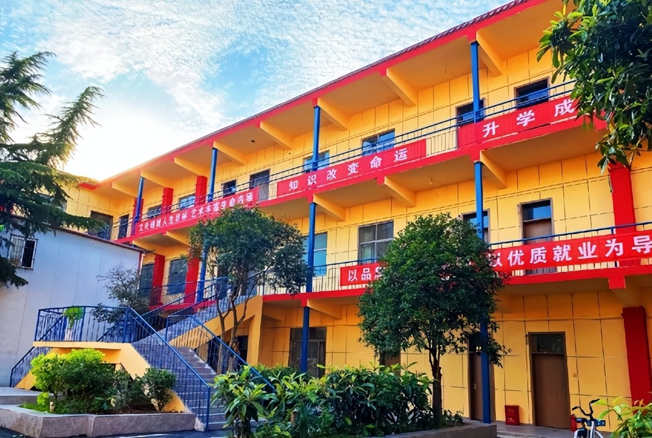 武汉初二英语阅读理解技巧,英语初一升初二阅读理解提升班