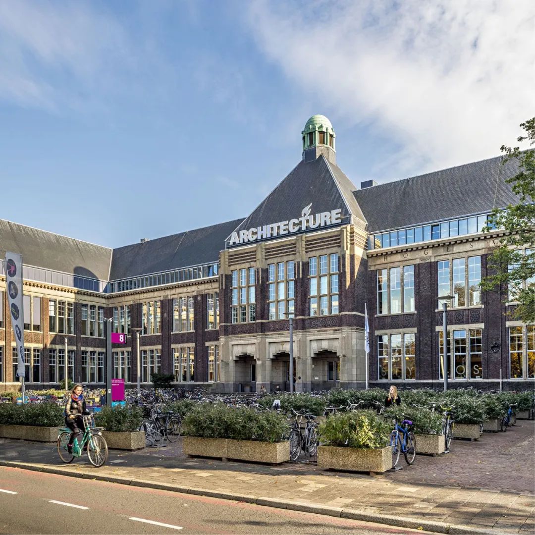 香港长大，留学英国荷兰，Foster工作回国创业，用可持续逻辑设计