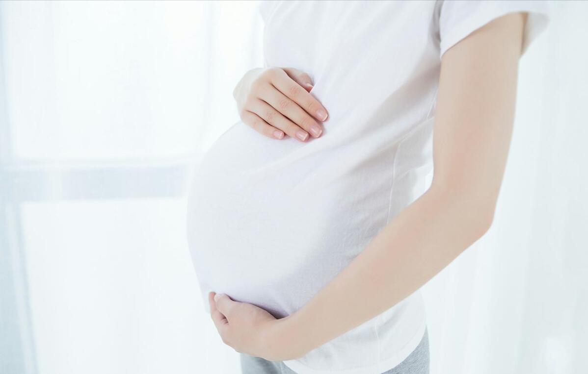 39周孕妇剖腹产孩子没保住,39岁孕妇怀胎6月双胞胎流产