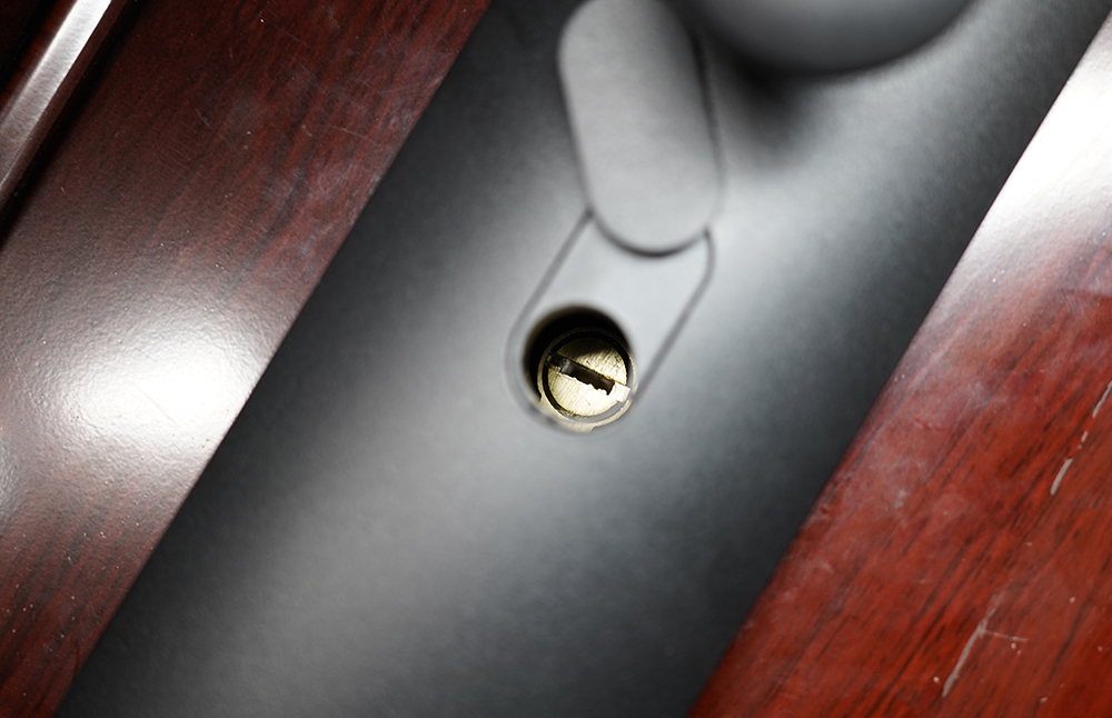 开锁师傅指纹锁靠谱吗,开锁师傅的指纹锁靠谱吗