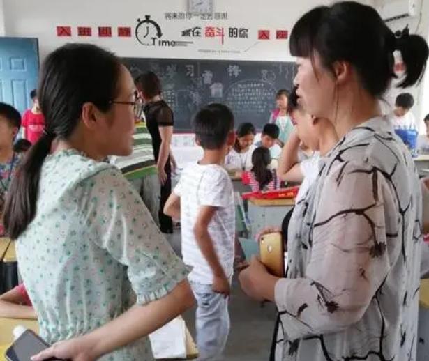 小学家长会乱象,小学开家长会不去行不行