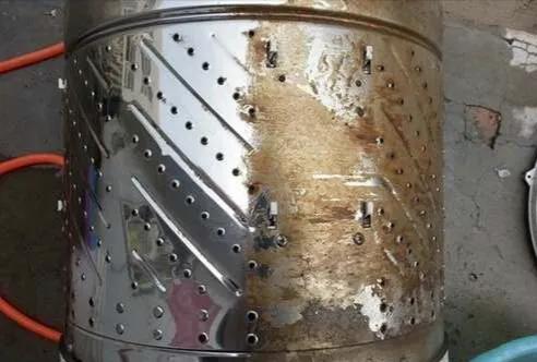 土方法清洗洗衣机,清洁洗衣机小妙招清洗旁边的塑料