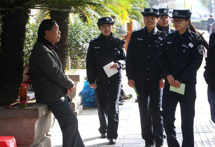 赊账村支书,村支书赊账24年