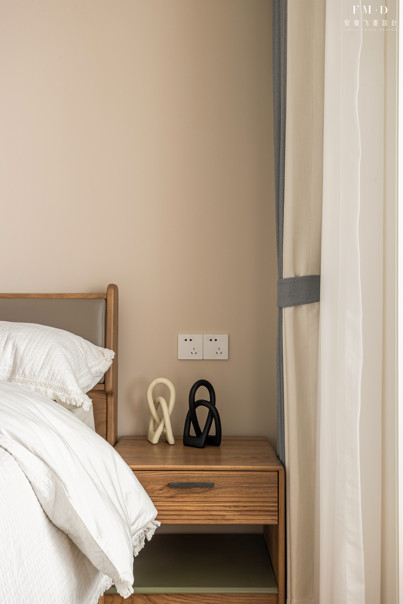 三室一厅新房户型改造,旧房十万内装修100平三房二厅