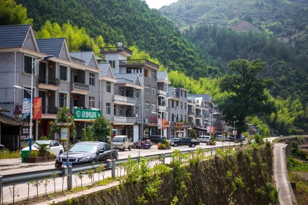 遂“礼等你”！祈福抱金砖品美食，两天一晚新春好运线路来啦~