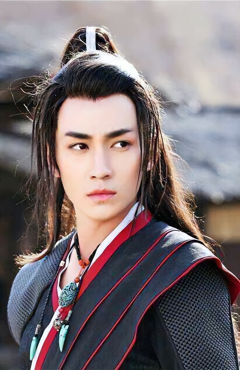 民间故事女人生了一条蛇,民间故事女人生下蛇