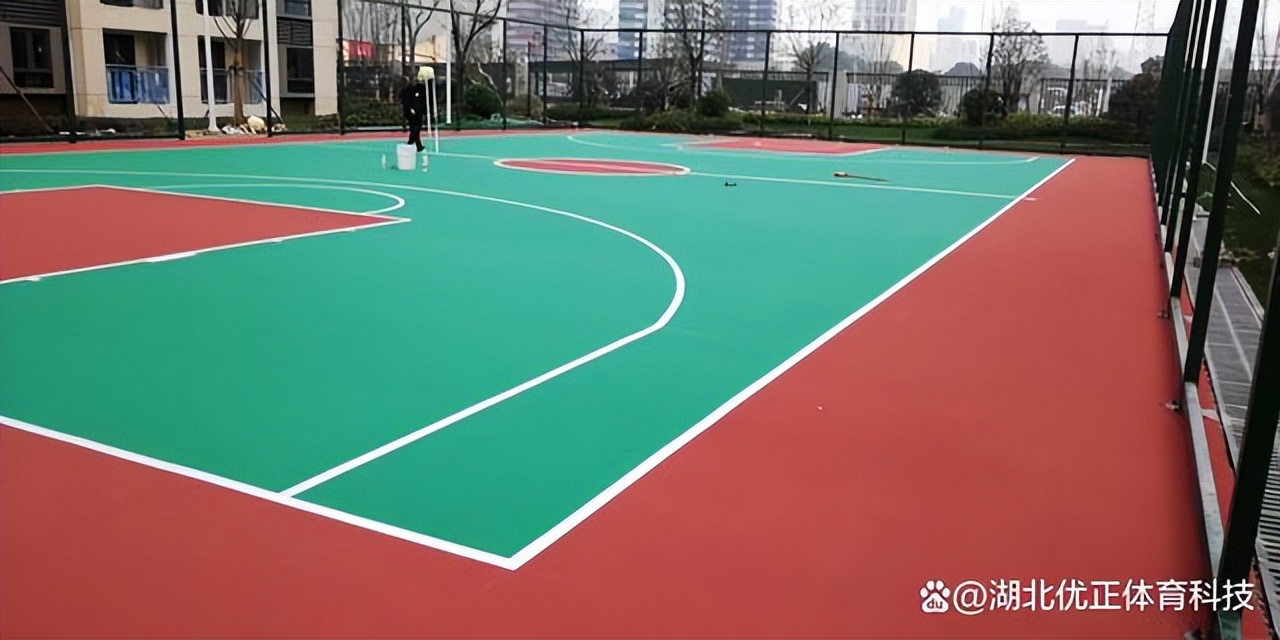 一个室内篮球场大概多少钱,一个室外篮球场的造价