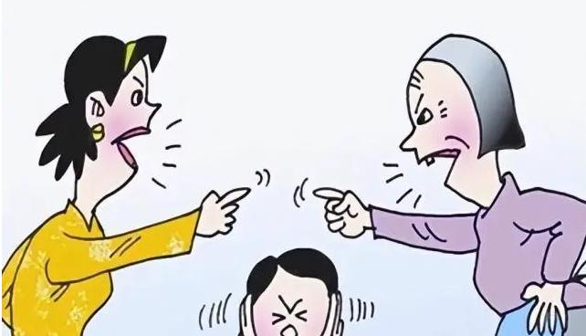 来儿子家养老,大妈想掌管小两口工资,儿子忍无可忍把她送回老家