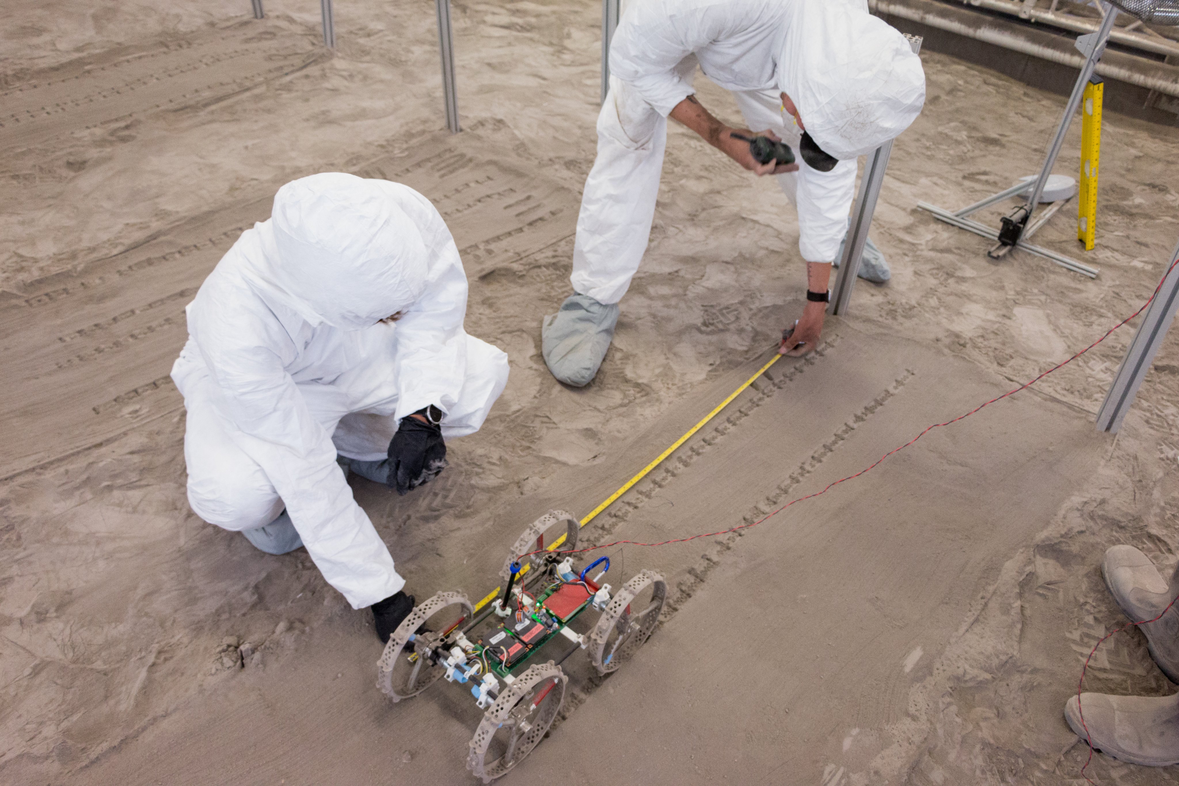 登月确有难度：年初6家探测器立志登月，如今已有3家确认推迟