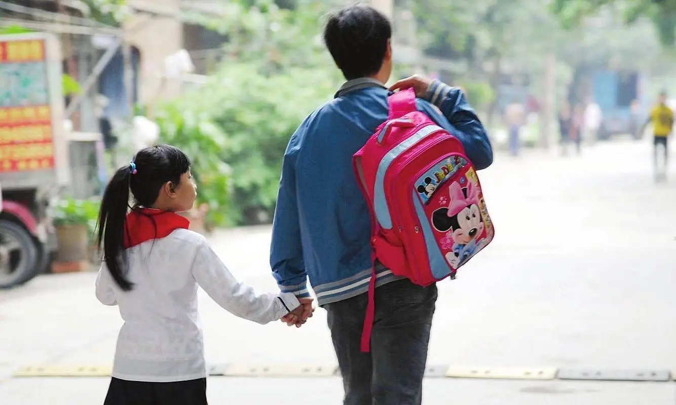 深度还原当代年轻人啃老,当代年轻人啃老现状