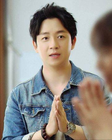 沉寂多年潘粤明中年逆袭,潘粤明离婚后的现状