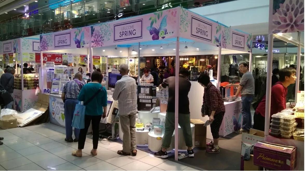 细数港星喜欢代言的品牌，除成龙的网游，还有袁咏仪无偿代言华为