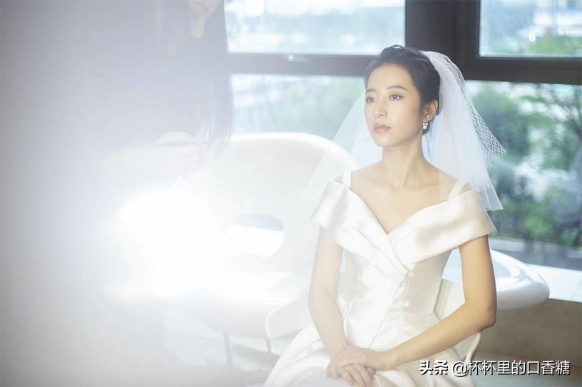 杨紫白鹿礼服图片,杨紫关晓彤刘亦菲程潇白鹿祝绪丹