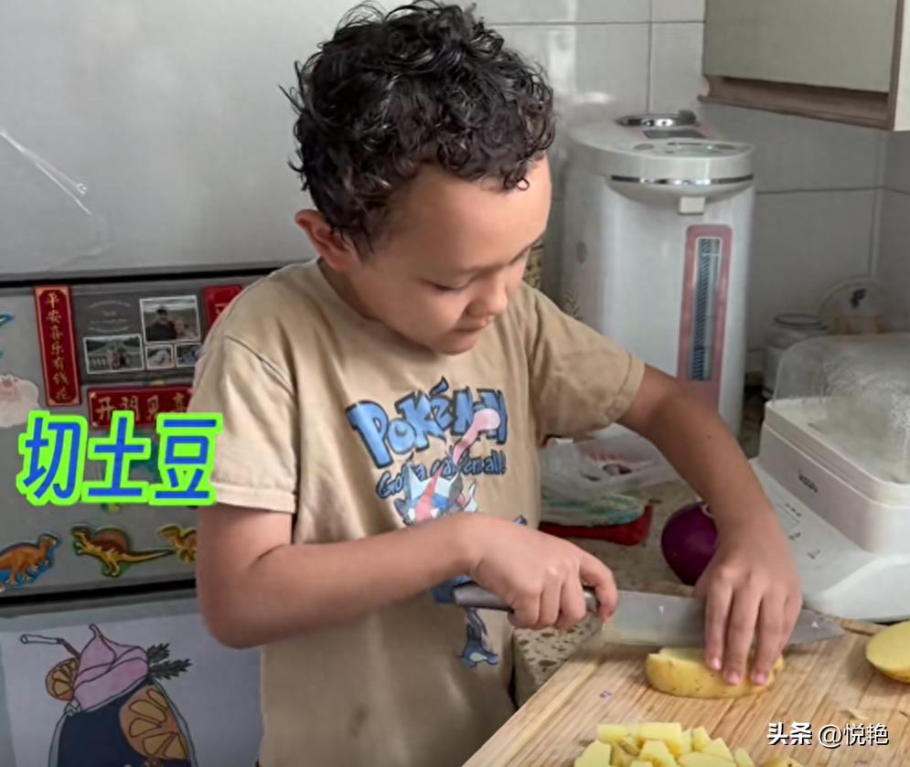 美国小伙娶中国女孩生男孩子,美国小伙娶中国老婆生孩子