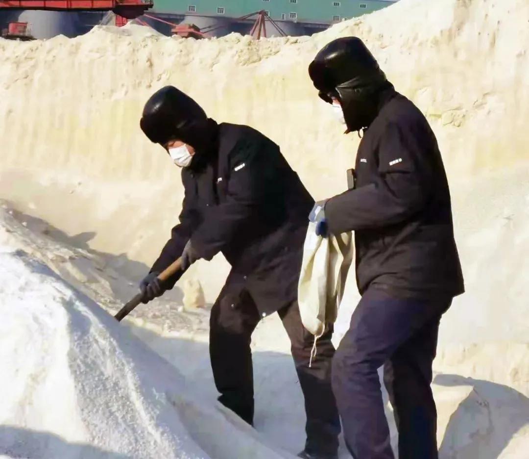 这群鞍钢人，让寒冬有暖意