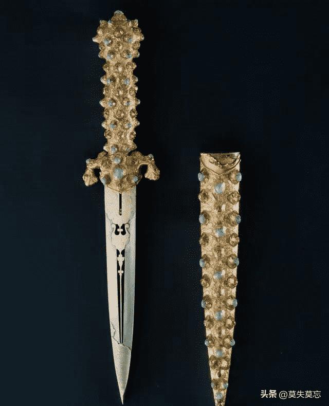 日军日记：*安妇慰**不服从管教，我很愤怒，用*刀刺**插入她的*体下**